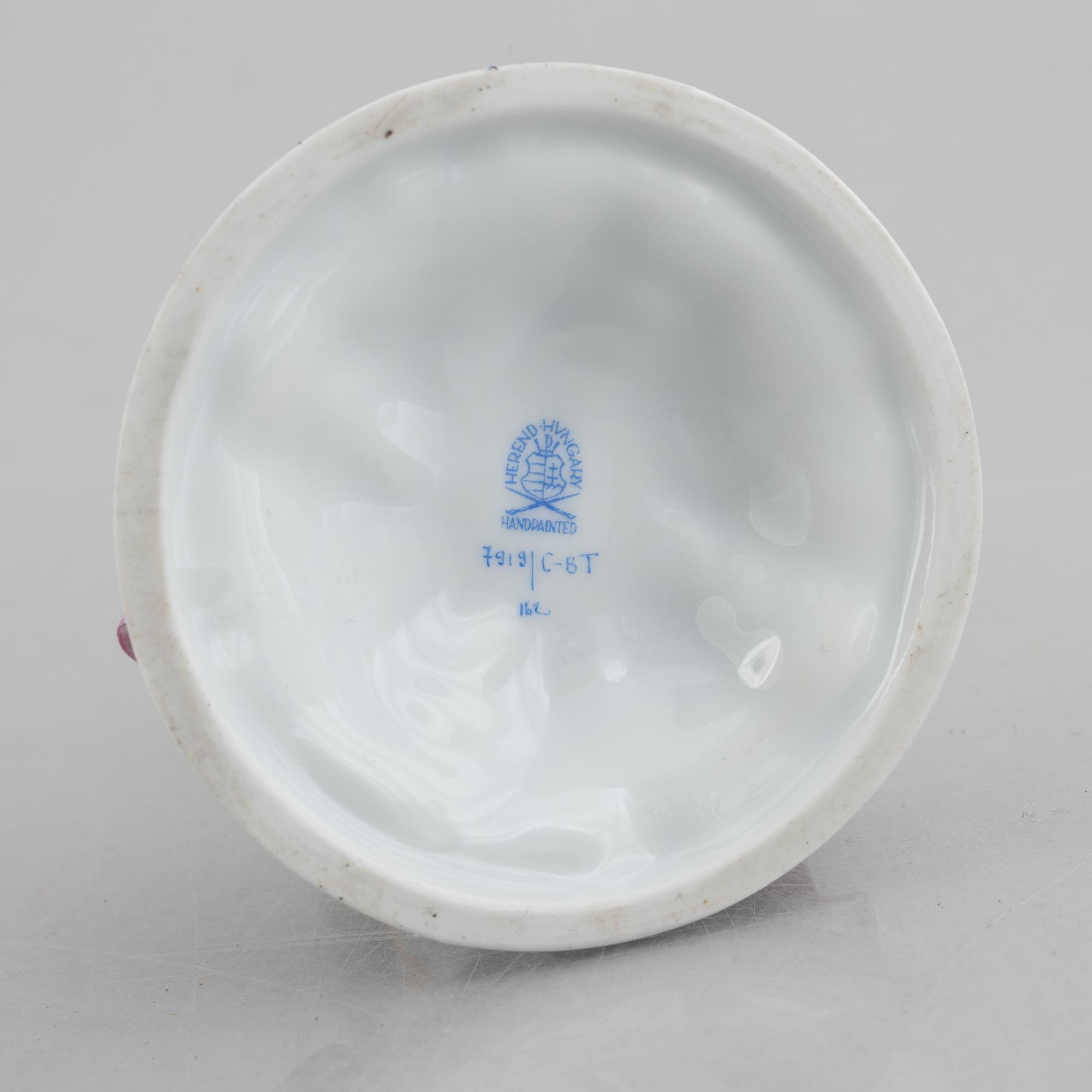 15 pieces of Herend porcelain, Hungary, 20th century.