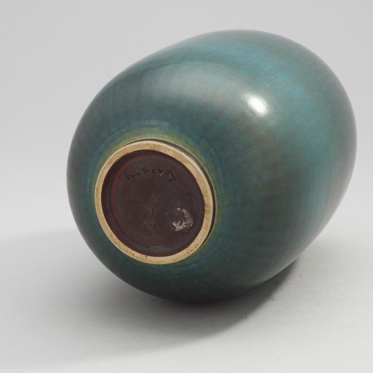 A Berndt Friberg stoneware vase, Gustavsberg Studio 1956.