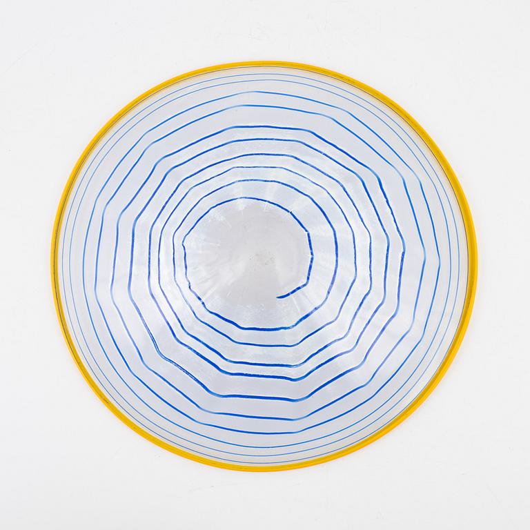 Ulrica Hydman-Vallien, a dish, Boda Artist Collection.