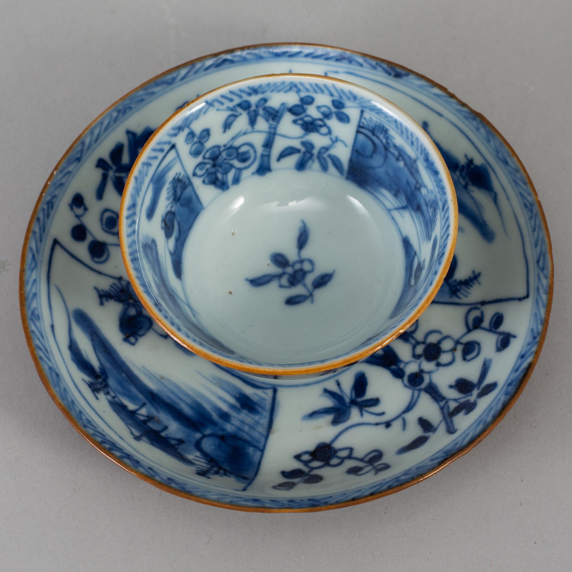 A group of three blue and white and capucciner glazed objects, Qing dynasty, Qianlong (1736-95).