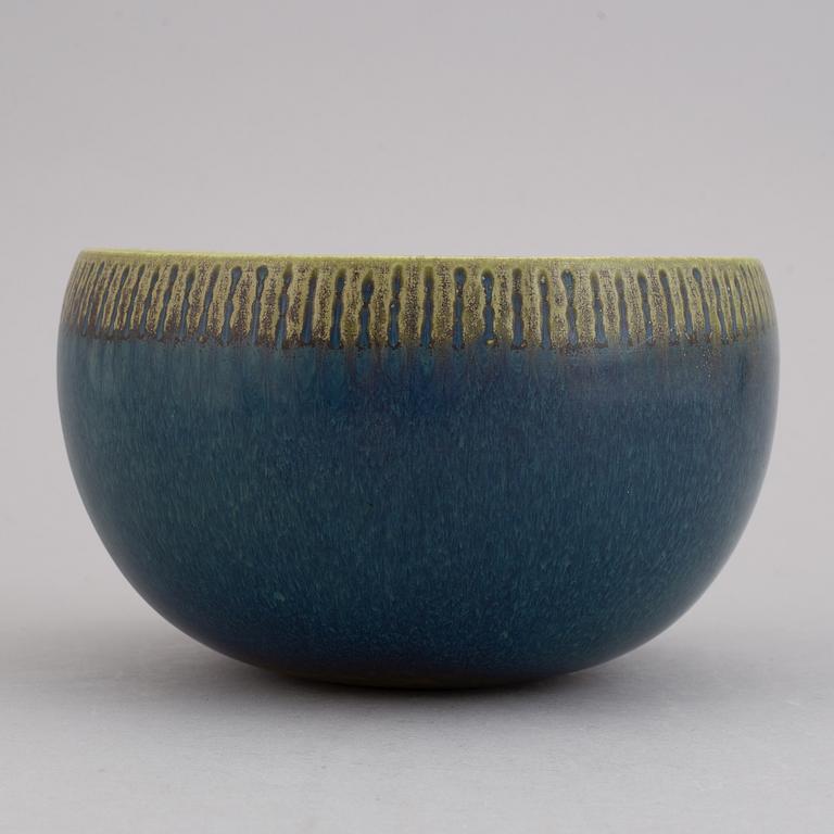 Stig Lindberg, a set of two stoneware vases and a bowl, Gustavsberg studio, Sweden 1960, 1968 and 1958-59.