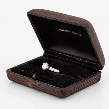 A ring by Sebastian Schildt 18K white gold set with a brilliant-cut diamond ca 1.50 ct.