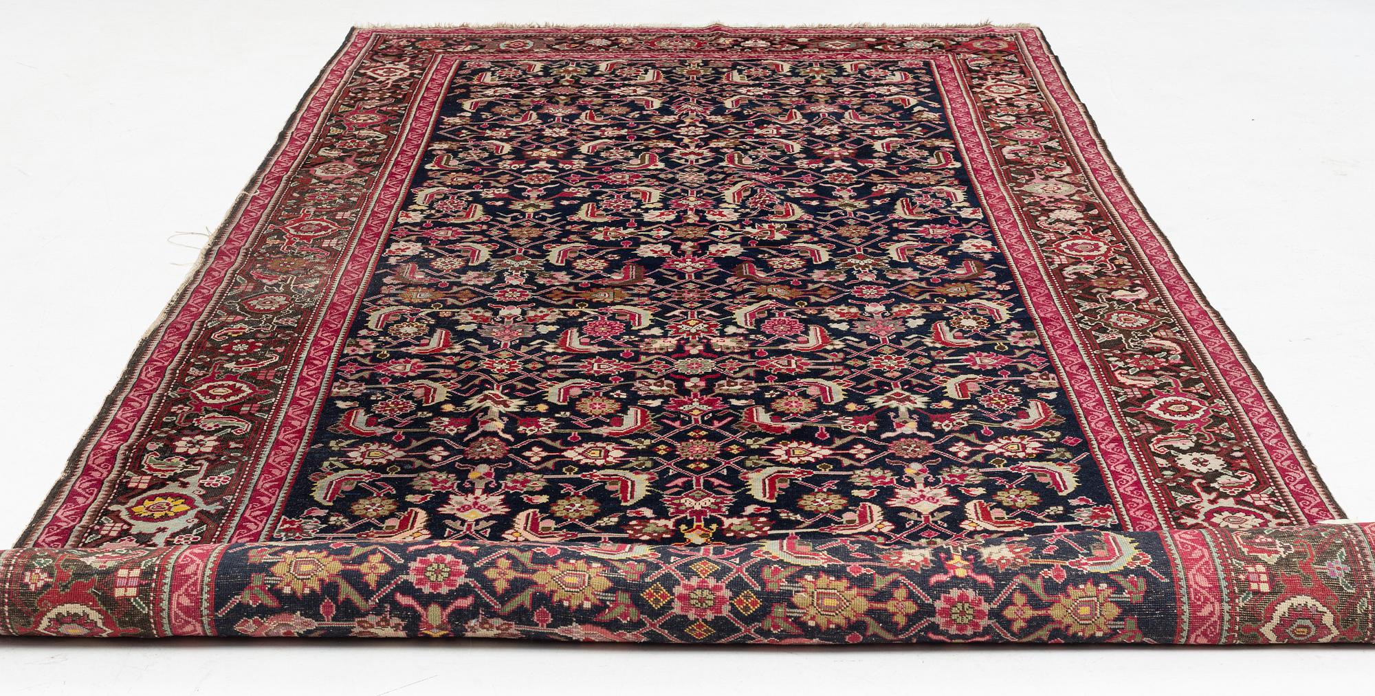 Matta Karabagh. Ca 570 x 205 cm.