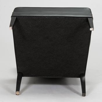 Frits Henningsen, fåtölj, "Heritage Chair", modell "FH419", och fotpall, Carl Hansen & Son, Danmark.