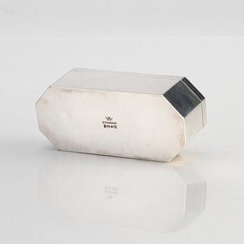 Wiwen Nilsson, a silver box with lid, Lund 1929.