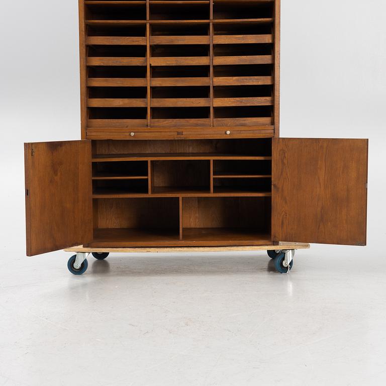 An archive cabinet, fmid/irst half of the 20th century.