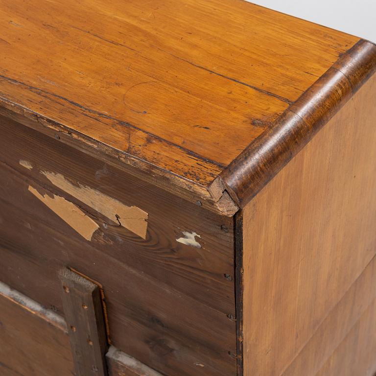 A late Gustavian mahogany secretaire from the early 19th century.