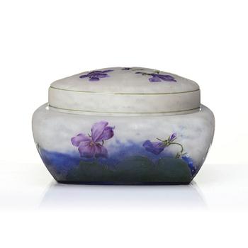 Daum Frères, an Art Nouveau cameo glass lidded bowl/bonbonnière, Nancy, France.