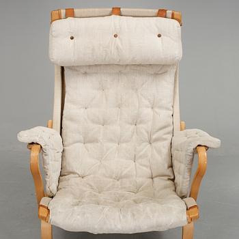 FÅTÖLJ, "Pernilla", Bruno Mathsson, DUX, 1900-talets andra hälft.