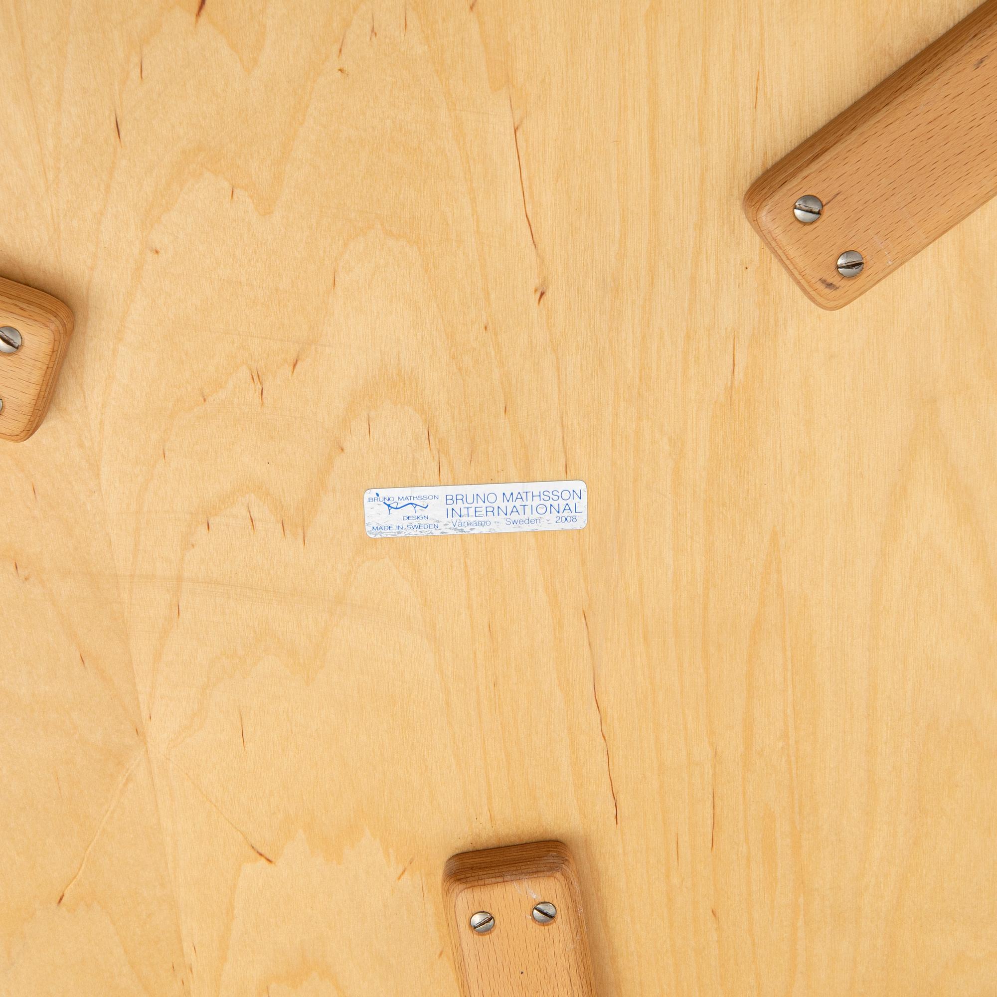 Bruno Mathsson, coffee tables, 2 pcs, "Annika", Karl Mathsson, Värnamo, 2008.