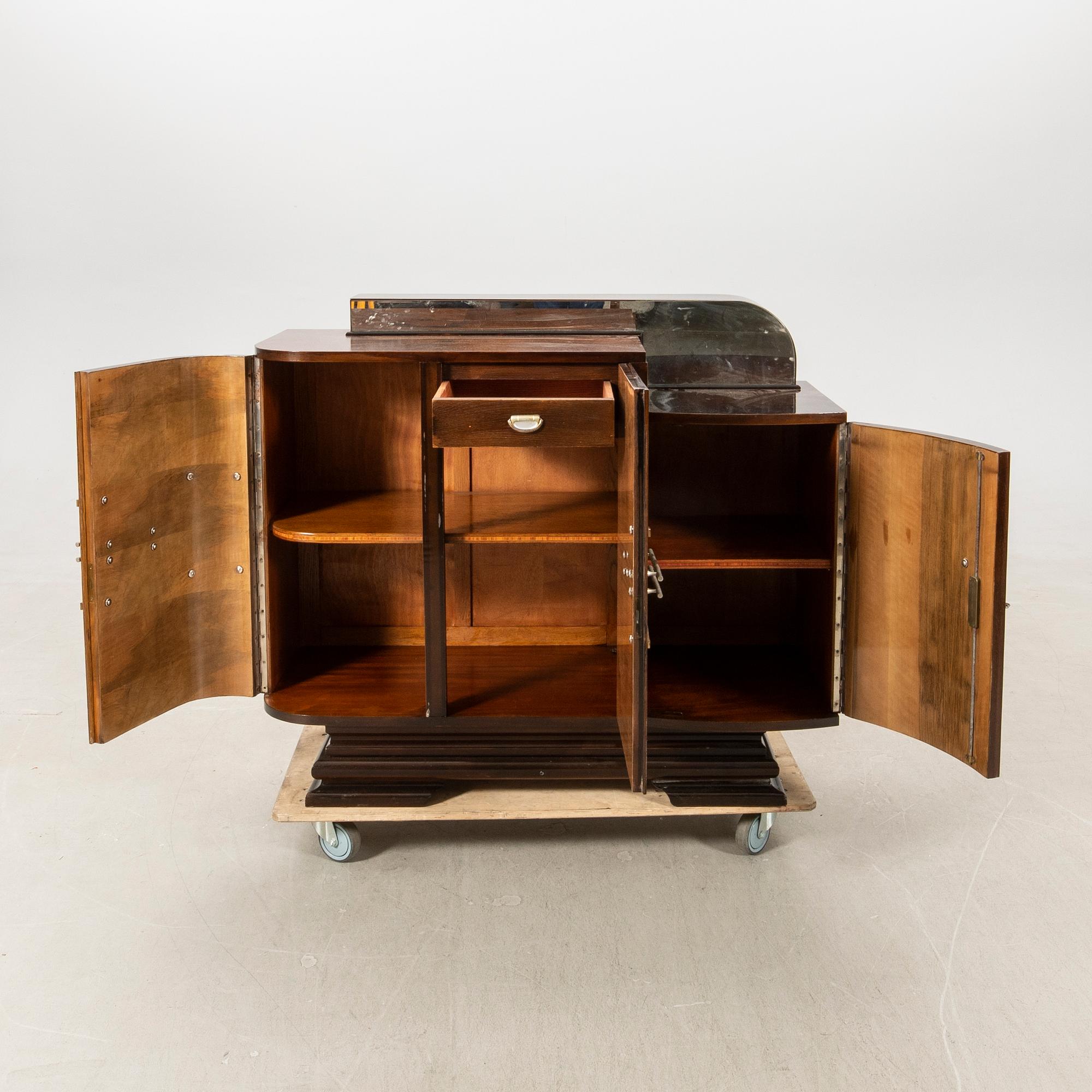 Sideboard/Cabinet Art Deco first half of the 20th century.