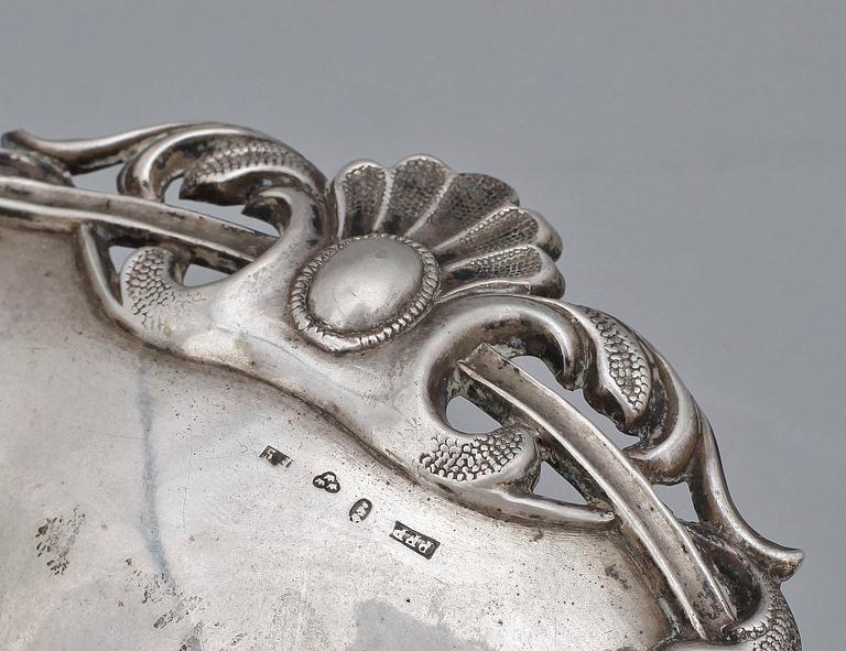 SKÅL PÅ FOT, silver, nyrokoko, Per Fredrik Palmgren, Stockholm 1860. Vikt ca 435 gram.