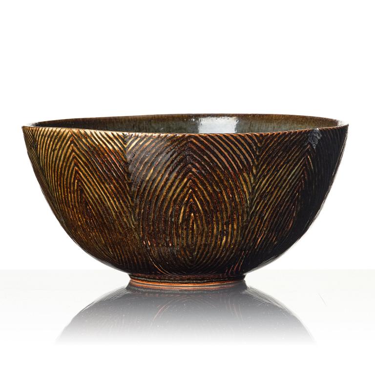 Axel Salto, a 'fluted style' stoneware bowl, Royal Copenhagen 1966, model 20675.