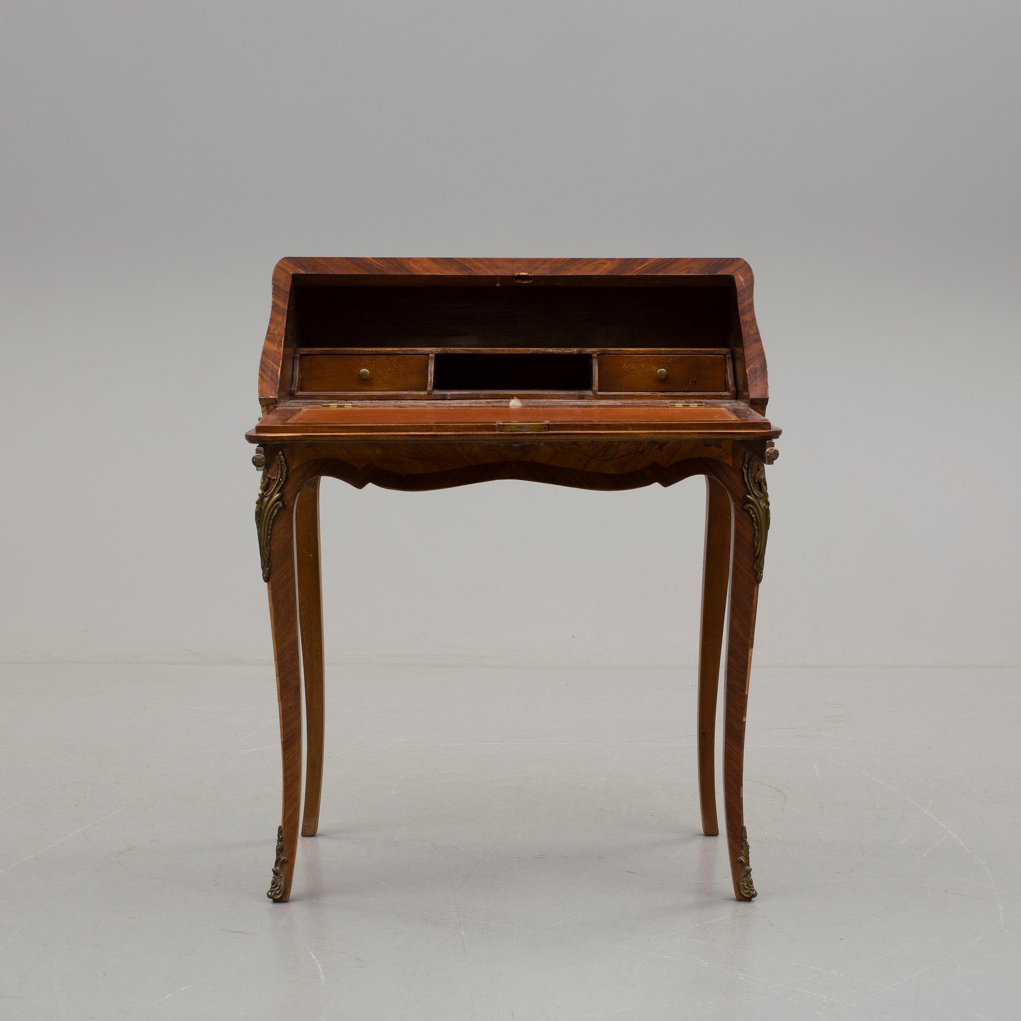SKRETÄR, Louis XV-stil 1900-talets första hälft.
