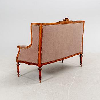 Soffa, Louis XVI-stil,  1900-talets första hälft.
