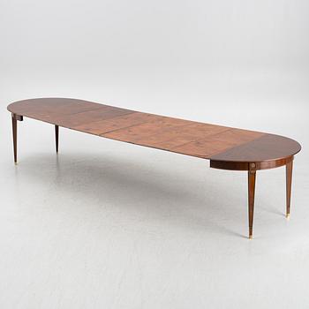 Dining table, Gustavian style, 6 extension leaves, 20th century.