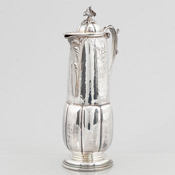Vinkanna med lock, silver 800, Italien, troligen 1934-44.
