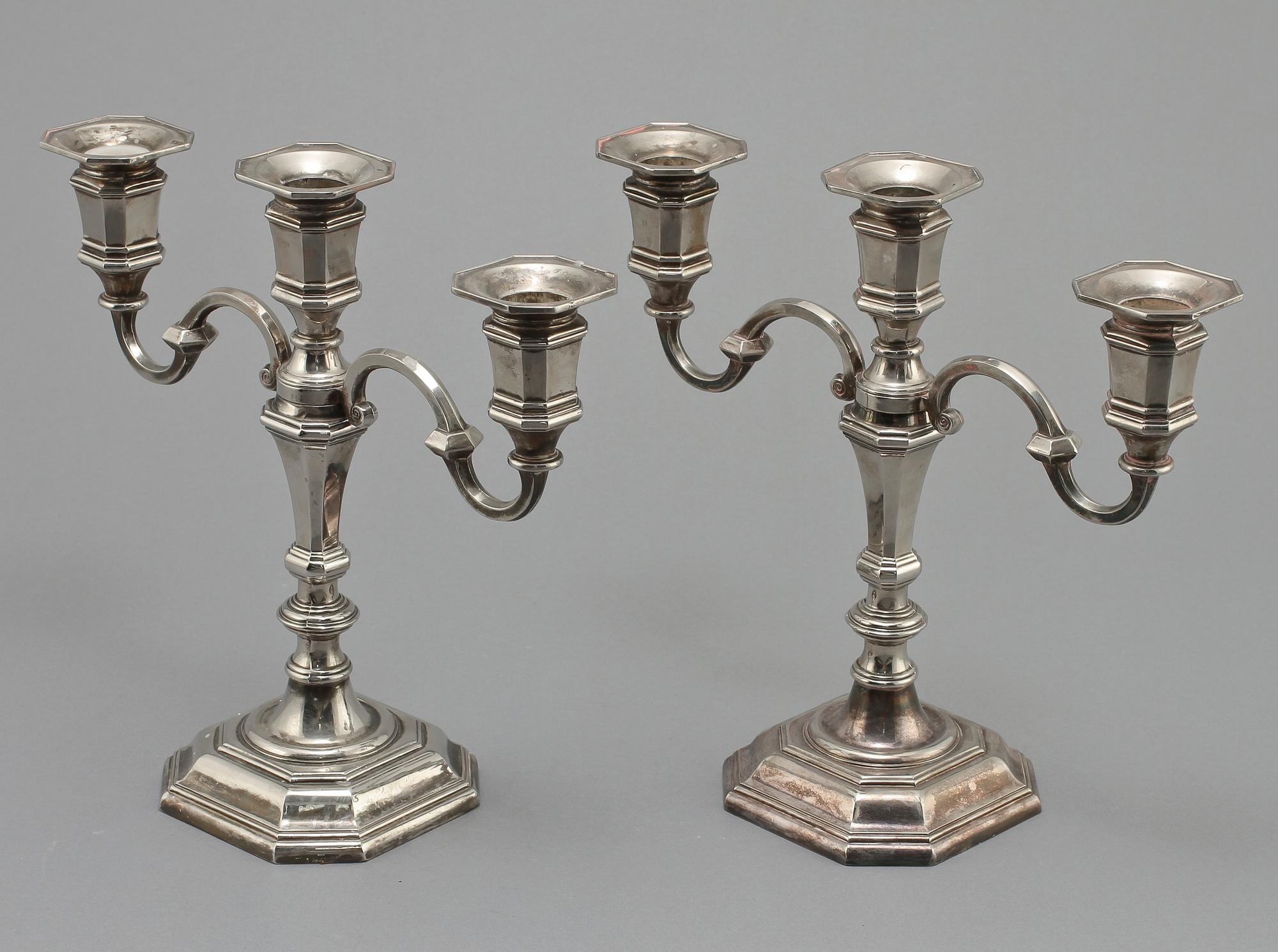 KANDELABRAR, senbarockstil, 1900-tal.