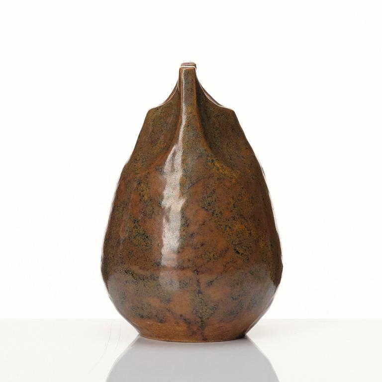 Anders & Bess Wissler, a stoneware vase, Ateljé Solklinten, Mariefred, Sweden 1915.