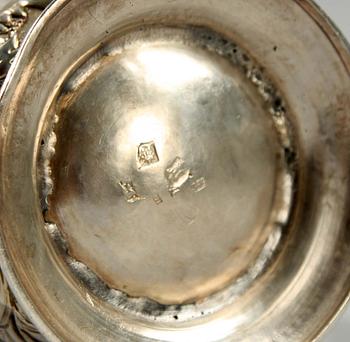 STOP, silver, England, London, 1730-31. Vikt ca 800 g.