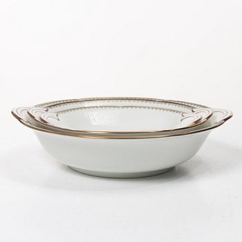 Louise Adelborg, A dinner service, 74 pieces, porcelain, "Swedish Grace/Kardinal", Rörstrand.