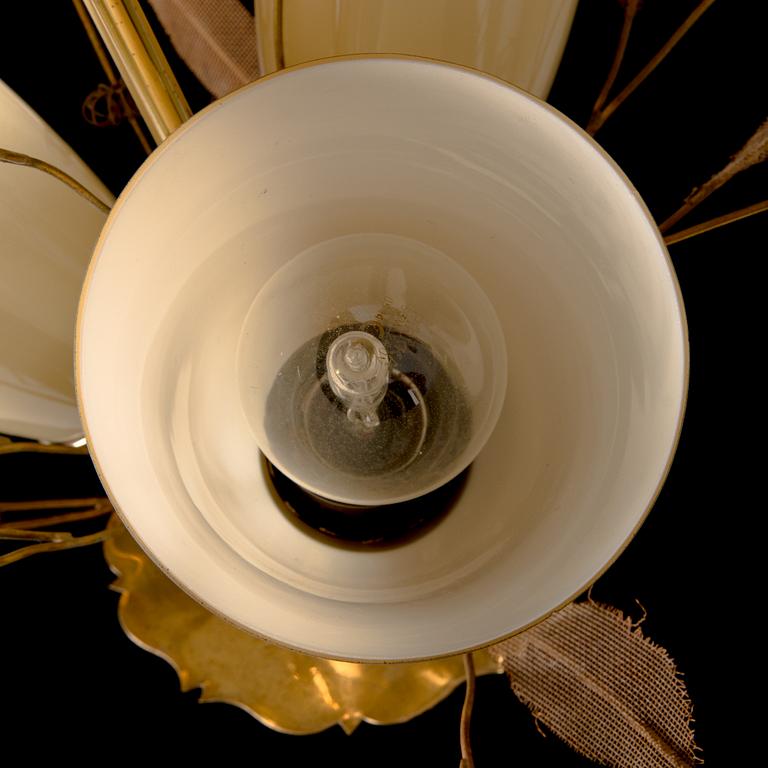 Paavo Tynell, kattovalaisin pari, malli 9029/3, Taito 1900-luvun puoliväli.