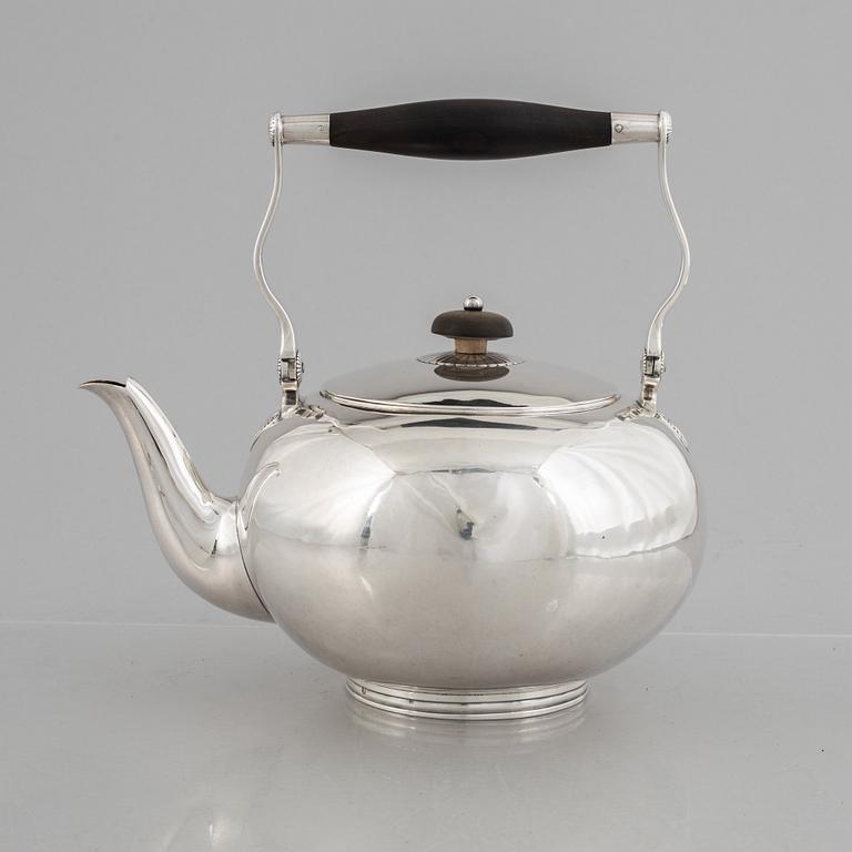 A silver teapot, Netherlands 1836.