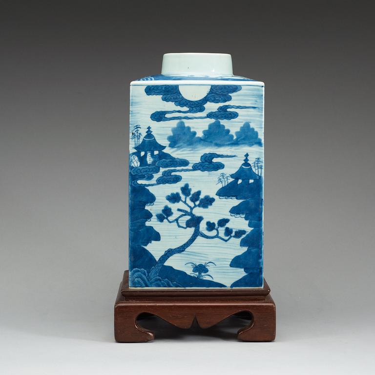 A large Chinese blue and white tea caddy.