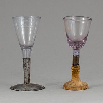 GLAS, 2 stycken, 1700/1800-tal.