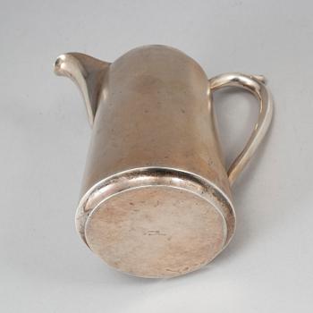 A Russian parcel-gilt silver jug, mark of Michail and Semen Grachev, St. Petersburg 1908-1917.