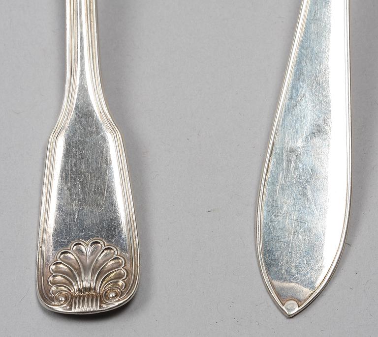 SÅSSLEVAR, 2 st, silver, bla Möllenborg, Stockholm 1800-talets senare del.