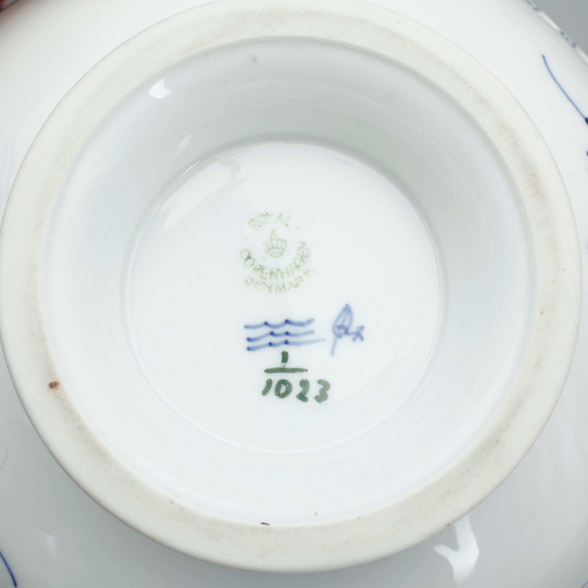TESERVIS, 18 delar, porslin, "Musselmalet", Royal Copenhagen, Danmark, 1900-tal.