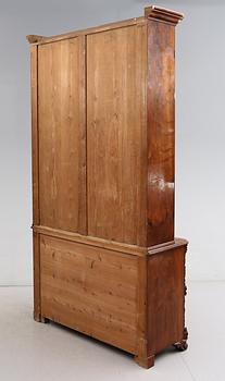 BOKSKÅP, senempire, 1800-talets första hälft.