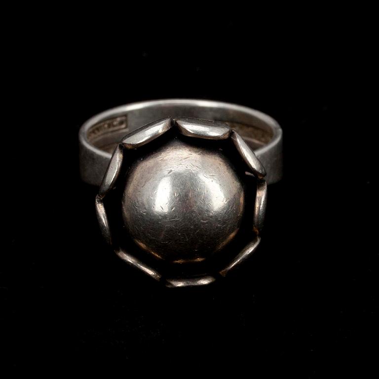 RING, silver, E.Granit, Helsingfors 1967. Vikt 9,4 g.
