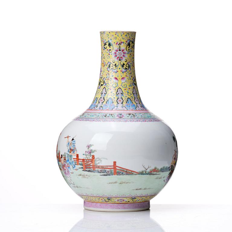 A Chinese vase, Republic with Qianlong mark.