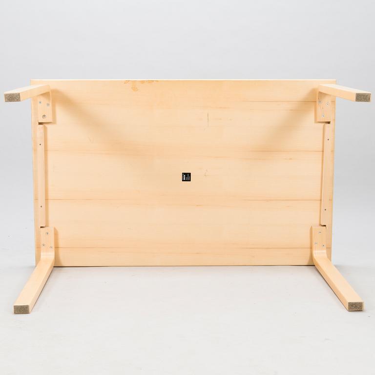 ALVAR AALTO, bord, modell 81B, Artek 2007.