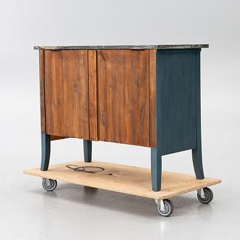 Chest of drawers, first half of the 20th century.