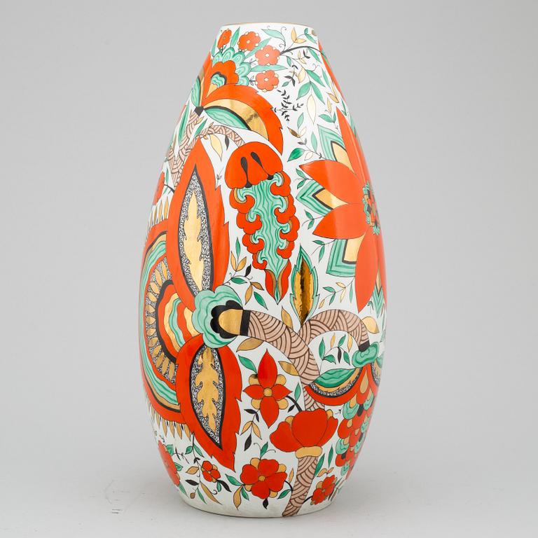 A 20th century porcelain vase by Lomonosov, USSR.