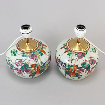 A pair of Chinese jars, turned into table lamps, 20th century.