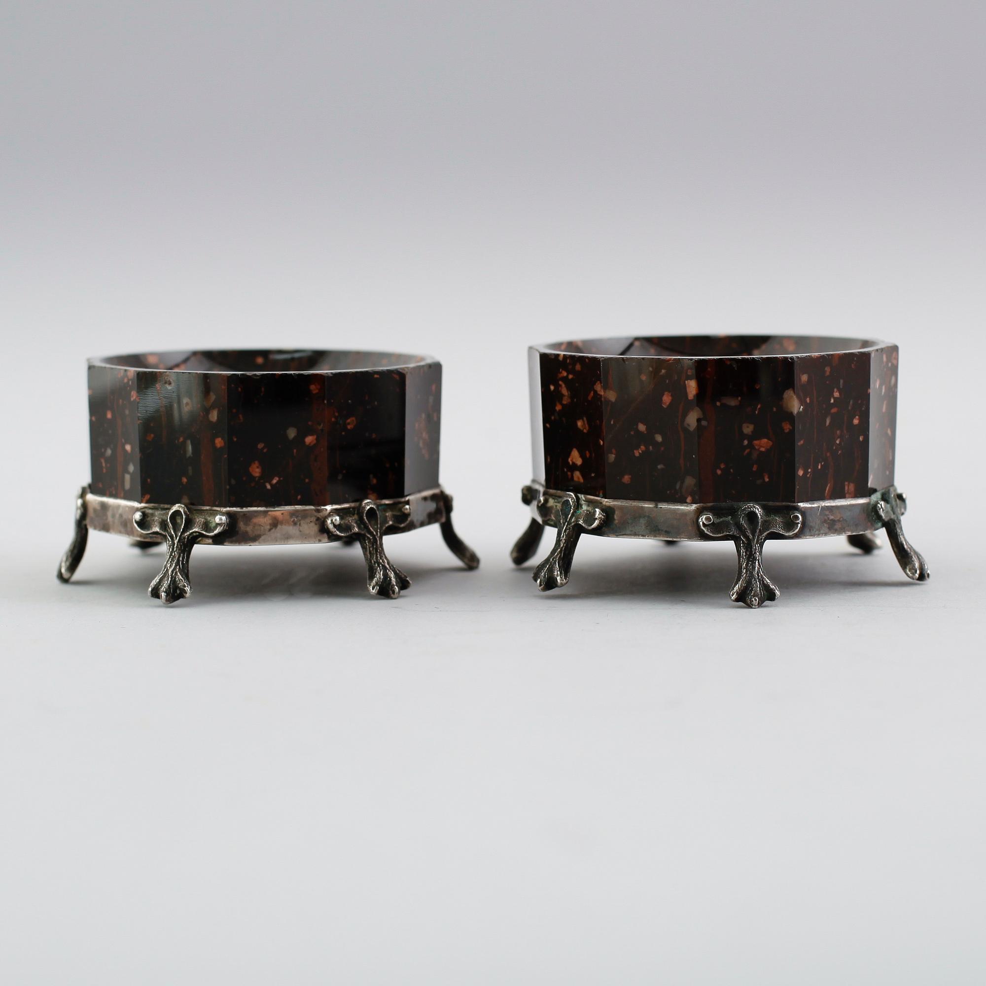 SALTKAR, 1 par, porfyr och silver, Stockholm 1884.