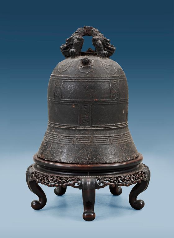 A large bronze temple bell, presumably Ming dynasty.