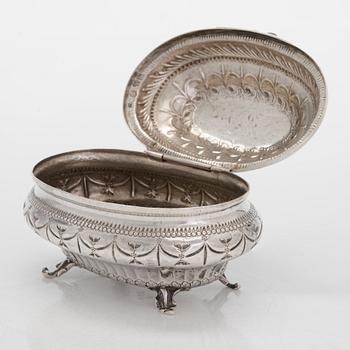 A late 18th-century silver sugar cascet, maker's mark of Stepan Savelyev, Moscow 1791.