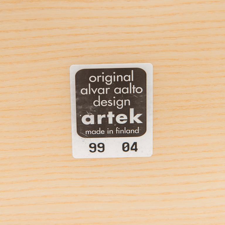Alvar Aalto, pallar, 4 st, modell X601, Artek 1999.