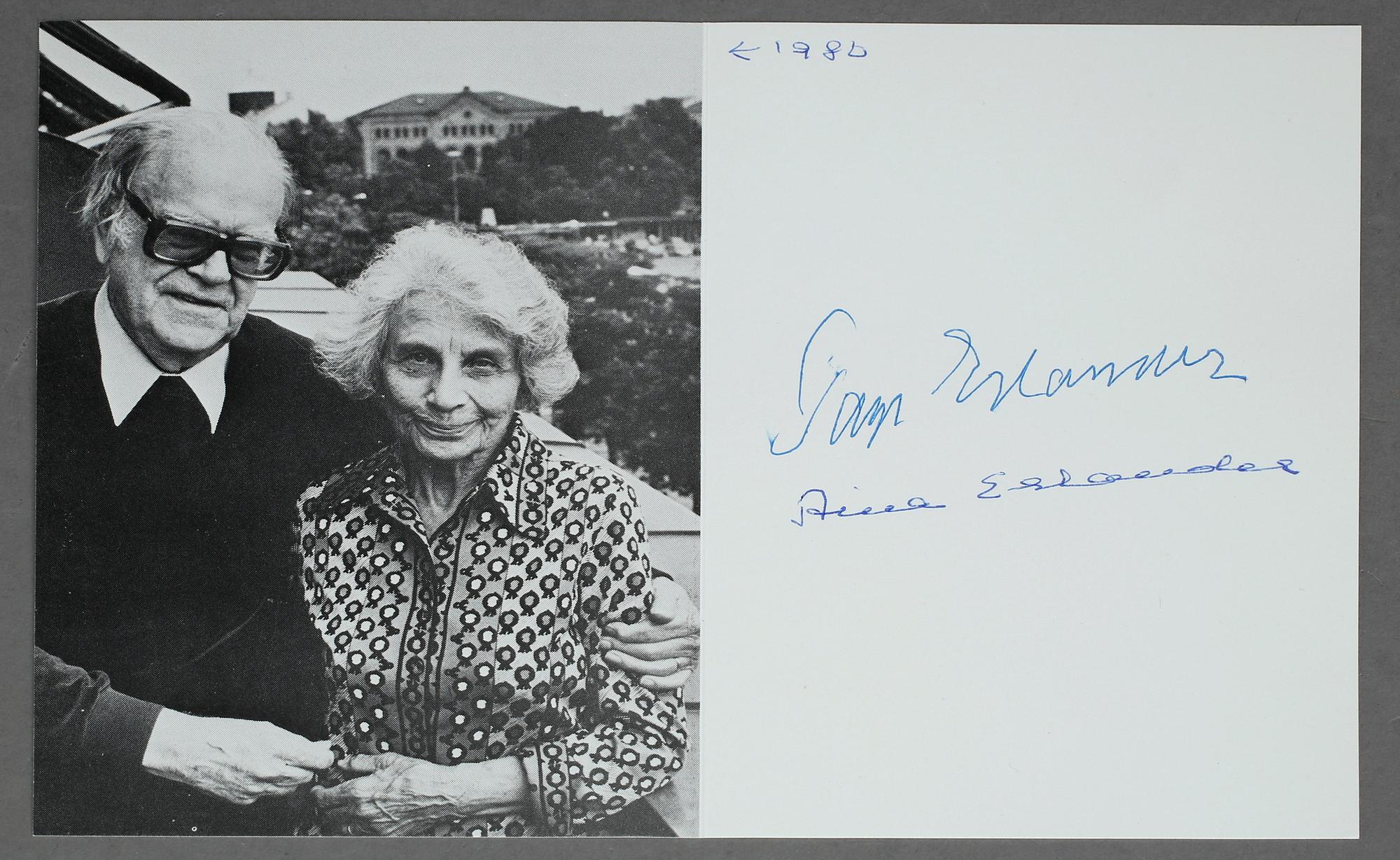 POLITIKERAUTOGRAFER, 35 st, bla Tage och Aina Erlander, Ola Ullsten, Ingvar Carlsson, Fredrik Reinfeldt, Carl Bildt.