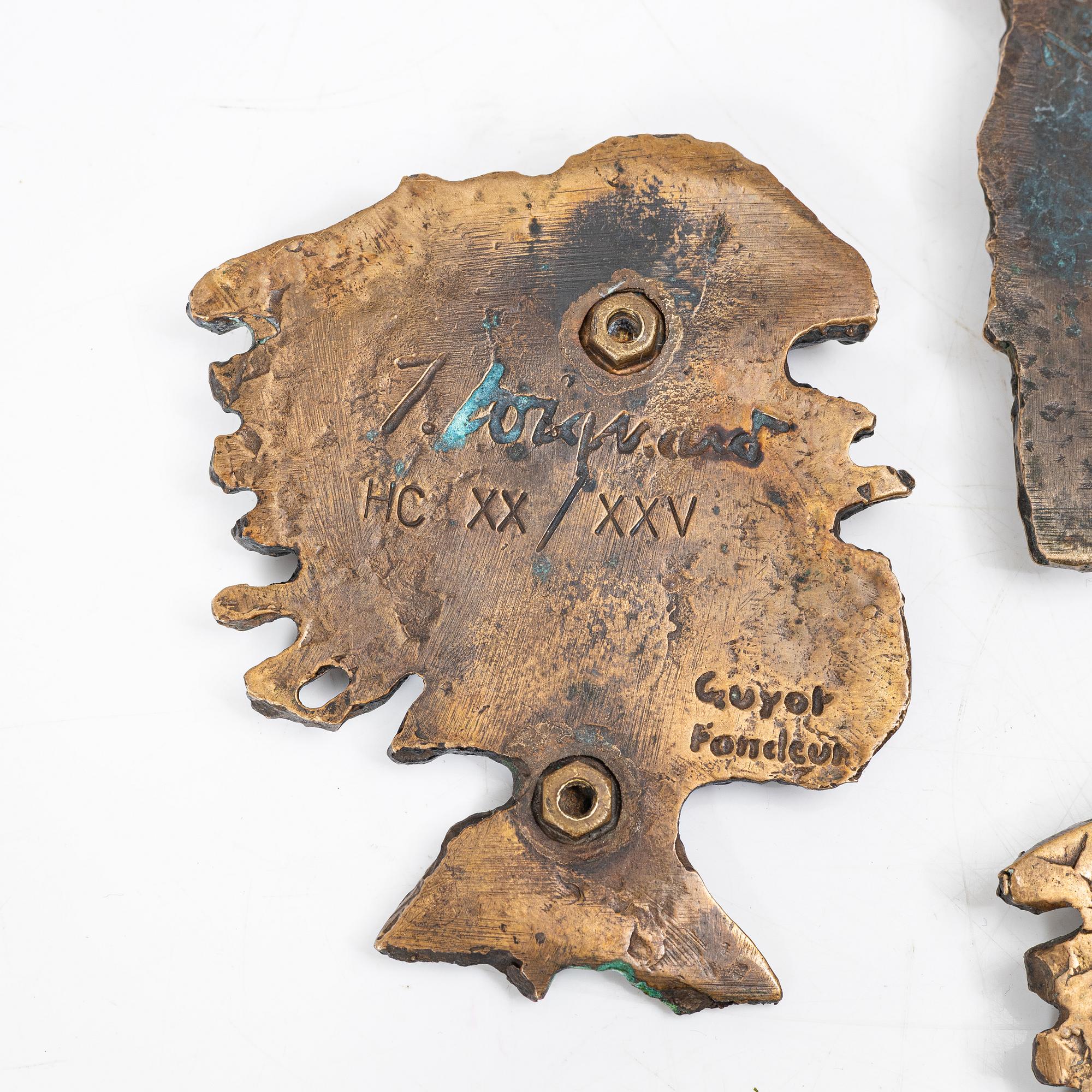 James Coignard, sculptures/wall plaques, 2 + 3 pieces, bronze, signed, Guyot Fondeur.