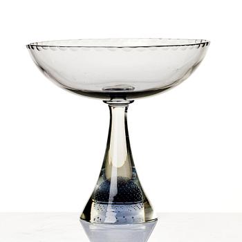 Sven Palmqvist, fyra delar, glas, Kraka, Orrefors 1940-50-tal, nr 34, 170, 359 samt en osignerad.