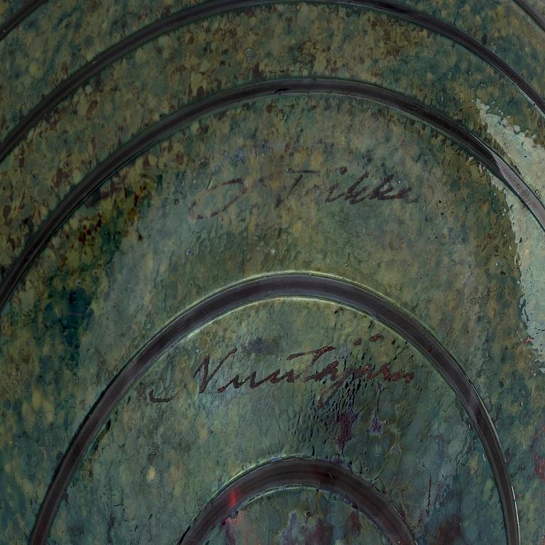 Oiva Toikka, Two glass birds, signed O. Toikka Nuutajärvi.