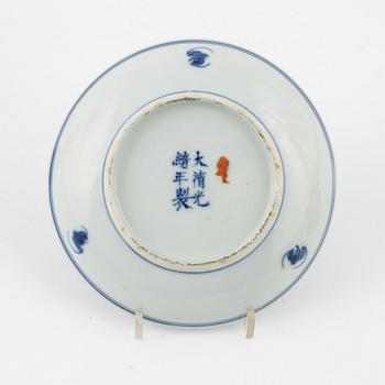 A Chinese tea caddy and porcelain dish with a soapstone sculpture, China, 18th/20th Century.