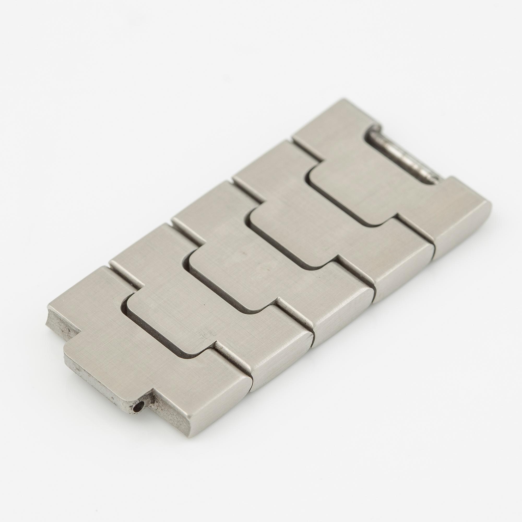 Cartier, Santos Galbée, wristwatch, 29 x 29 (41) mm.