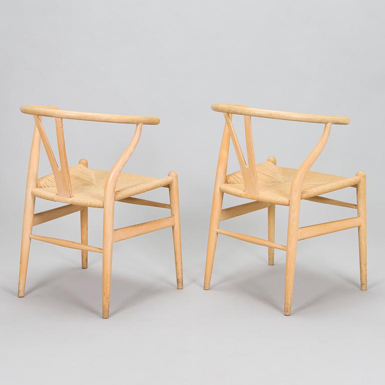 Hans J. Wegner, stolar, 8 st, CH-24 "Y-stolen" Carl Hansen & son. Danmark, 2000-tal.